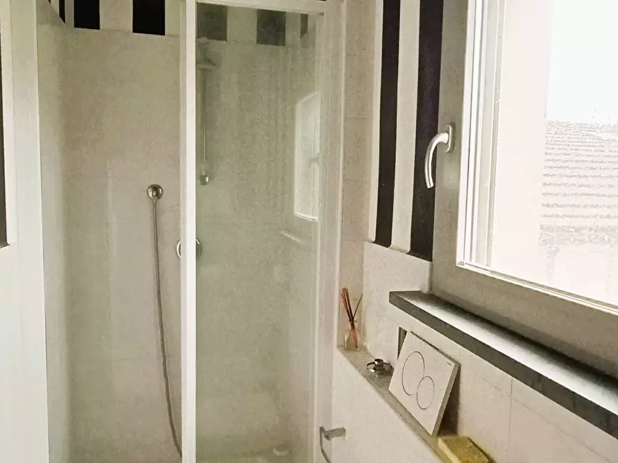 Immagine 10 di Ufficio in affitto  in via fermi 2 a Ponsacco