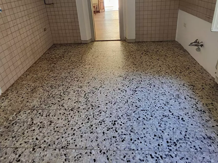 Immagine 9 di Appartamento in vendita  in piazza della repubblica a Ponsacco