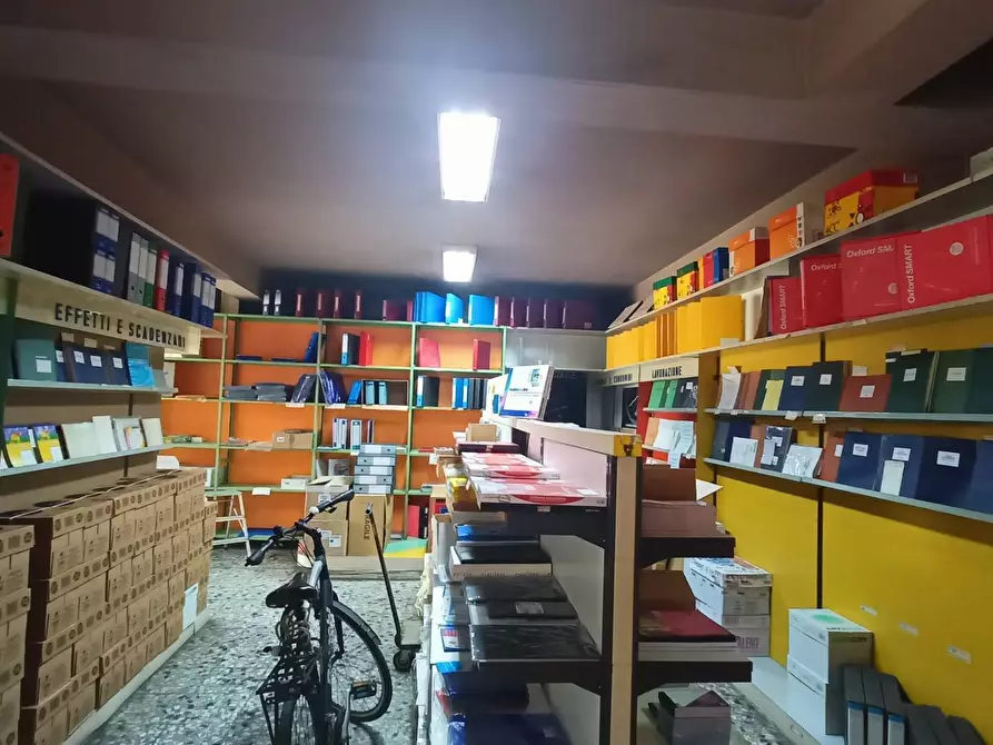 Immagine 2 di Locale commerciale in affitto  in via della misericordia a Pontedera