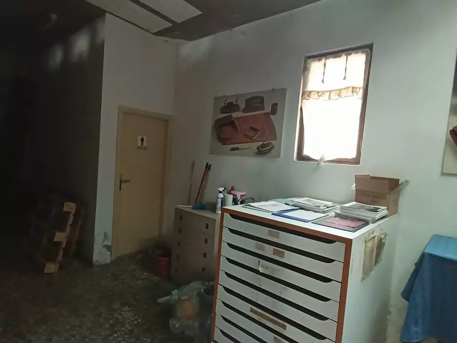 Immagine 7 di Locale commerciale in affitto  in via della misericordia a Pontedera