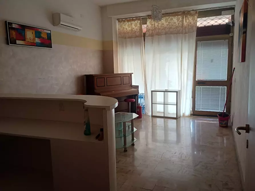 Immagine 2 di Locale commerciale in vendita  in VIA BRIGATE PARTIGIANE a Pontedera