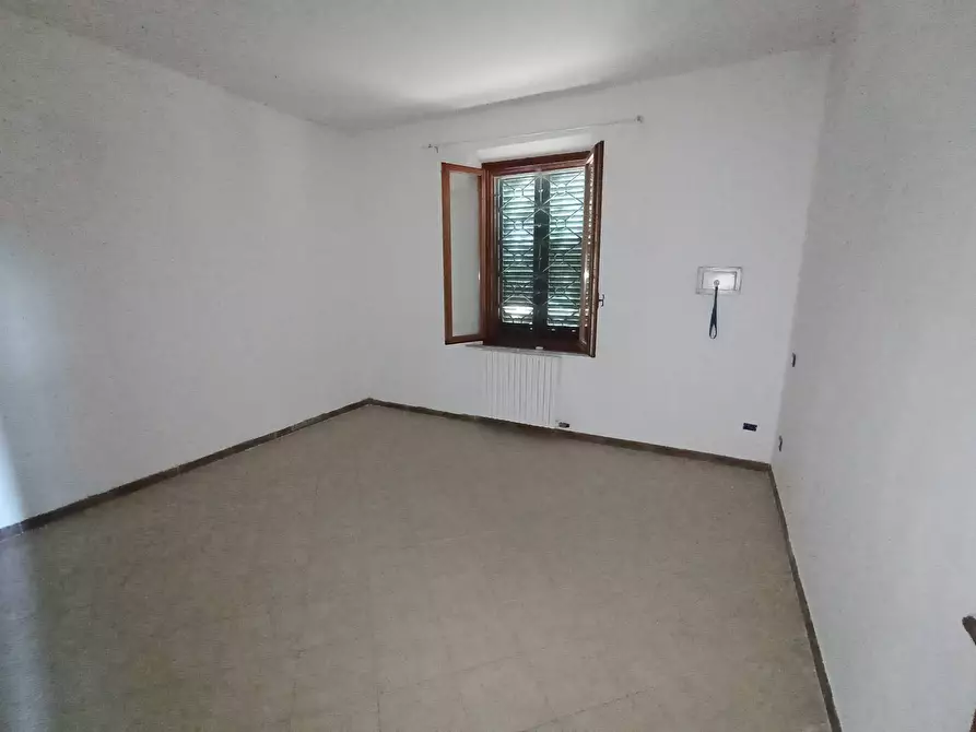 Immagine 13 di Appartamento in vendita  in via Solferino a Pontedera