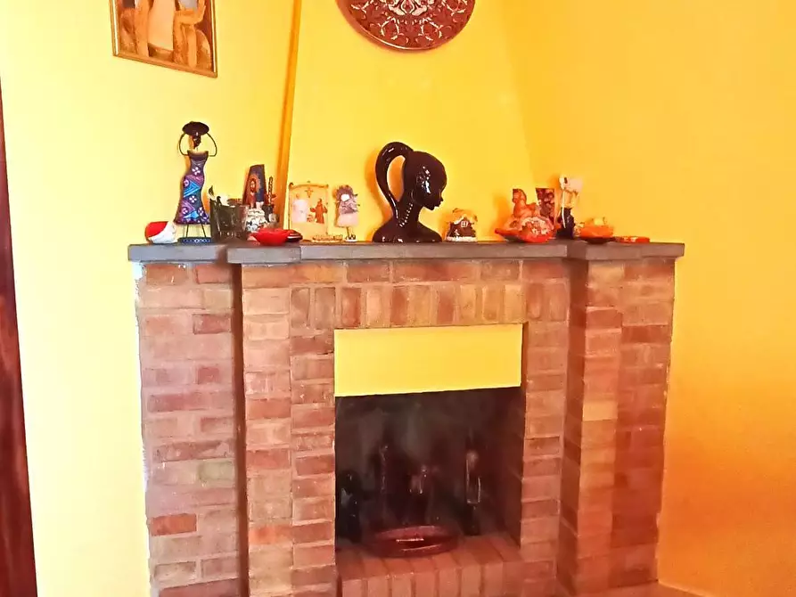 Immagine 1 di Appartamento in vendita  in via le mura a Crespina Lorenzana