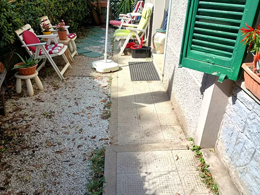 Immagine 10 di Appartamento in vendita  in via guido ragli a Crespina Lorenzana