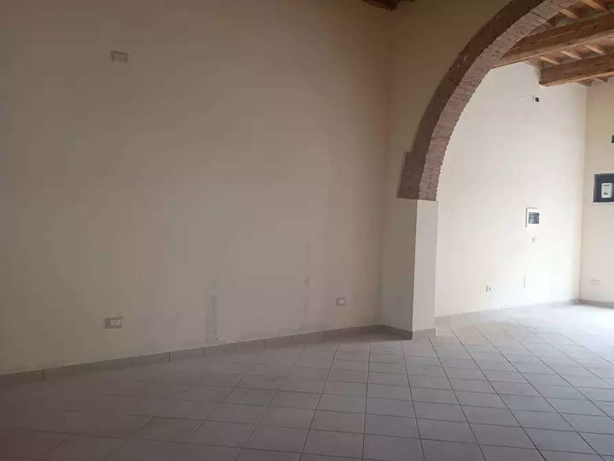 Immagine 7 di Locale commerciale in affitto  in via valdera a Ponsacco