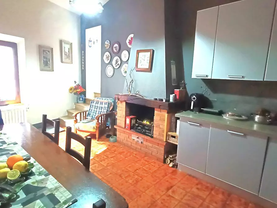 Immagine 1 di Appartamento in vendita  in via montegrappa 3 a Crespina Lorenzana