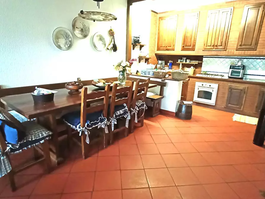 Immagine 1 di Appartamento in vendita  in via lavoria a Crespina Lorenzana