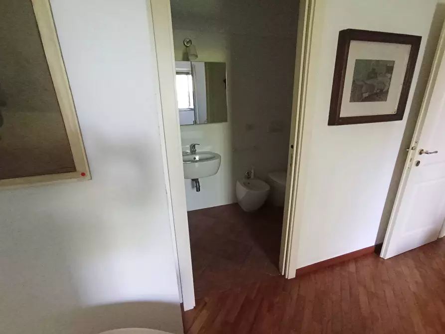 Immagine 25 di Appartamento in vendita  in via toscoromagnola a Pontedera