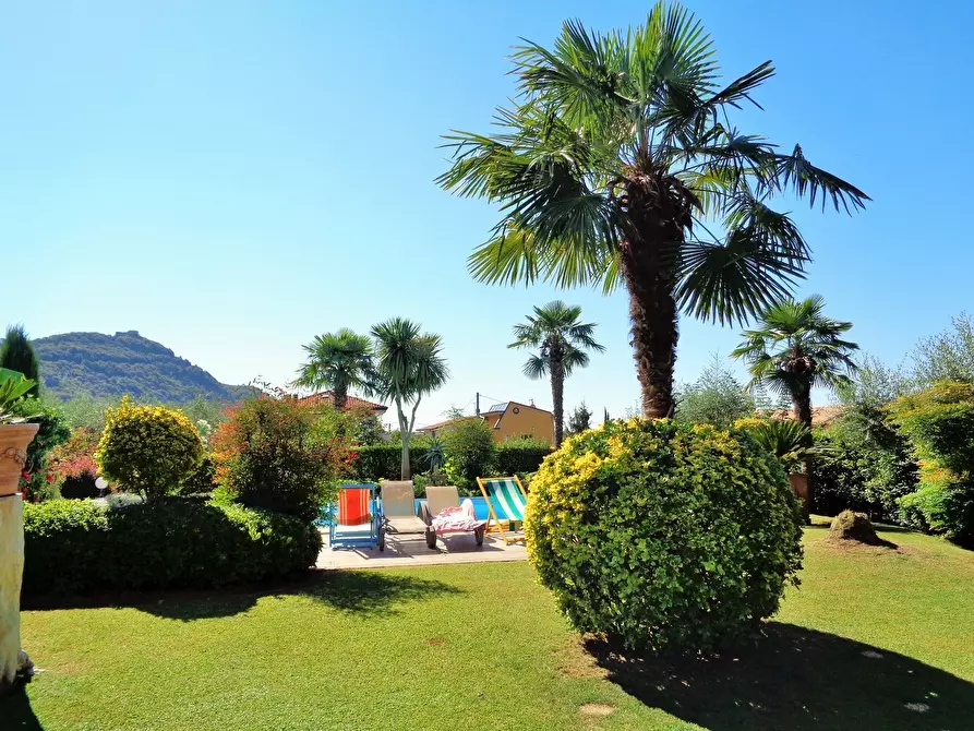 Immagine 30 di Villa in vendita  a Montignoso