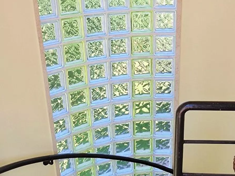 Immagine 40 di Villa in vendita  a Montignoso