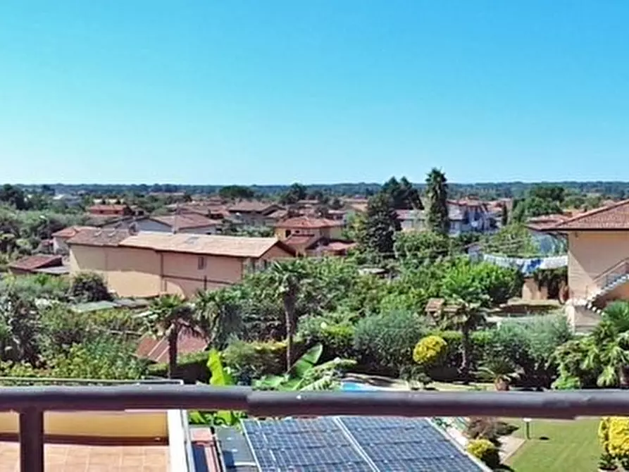 Immagine 49 di Villa in vendita  a Montignoso