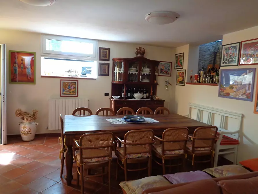 Immagine 55 di Villa in vendita  a Montignoso