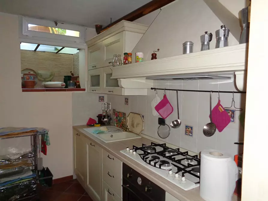 Immagine 56 di Villa in vendita  a Montignoso