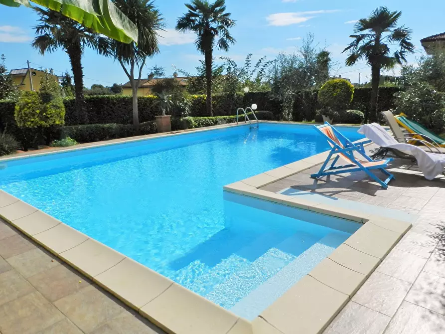 Immagine 63 di Villa in vendita  a Montignoso