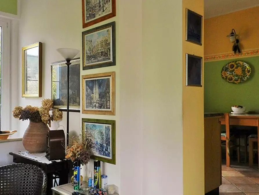 Immagine 65 di Villa in vendita  a Montignoso