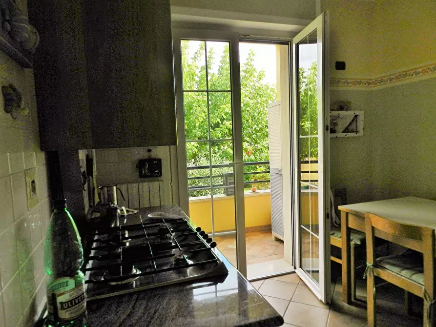 Immagine 70 di Villa in vendita  a Montignoso