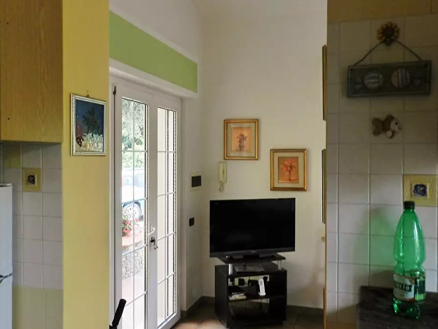 Immagine 71 di Villa in vendita  a Montignoso