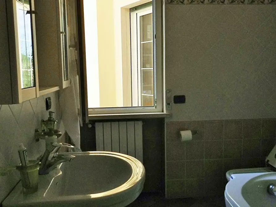 Immagine 73 di Villa in vendita  a Montignoso