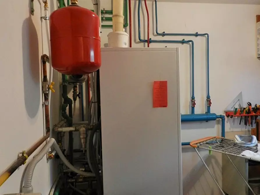 Immagine 79 di Villa in vendita  a Montignoso