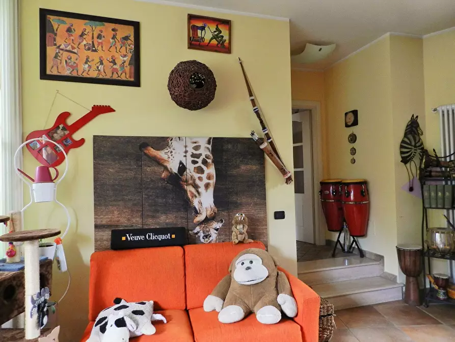 Immagine 91 di Villa in vendita  a Montignoso