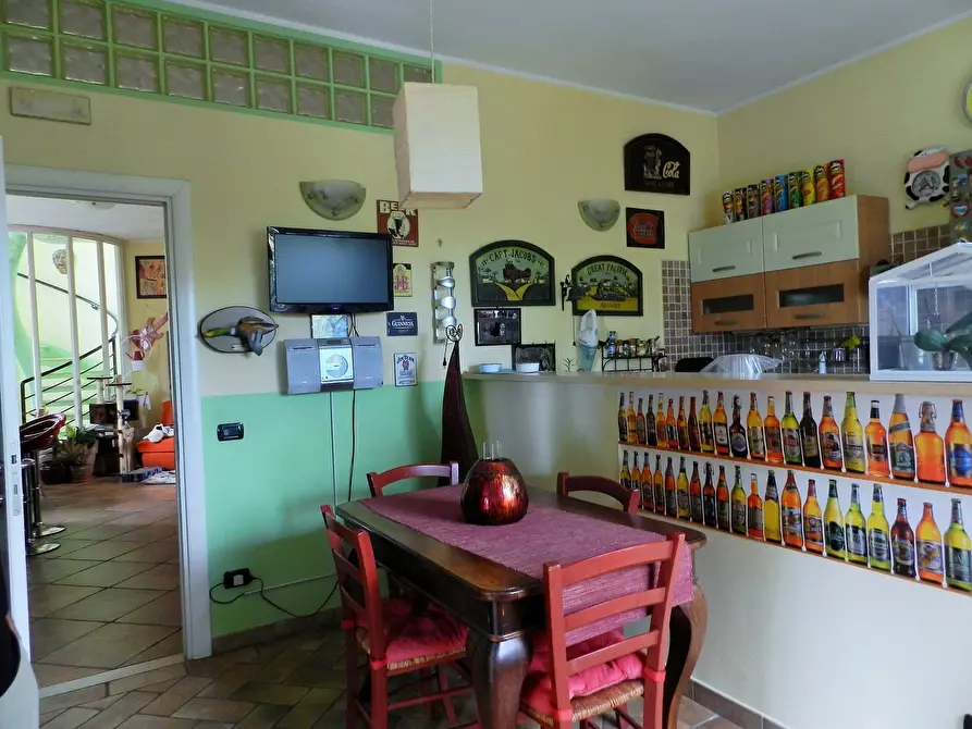 Immagine 94 di Villa in vendita  a Montignoso