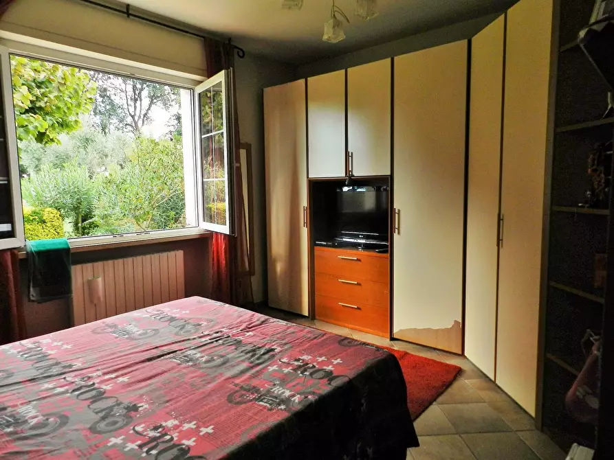 Immagine 99 di Villa in vendita  a Montignoso