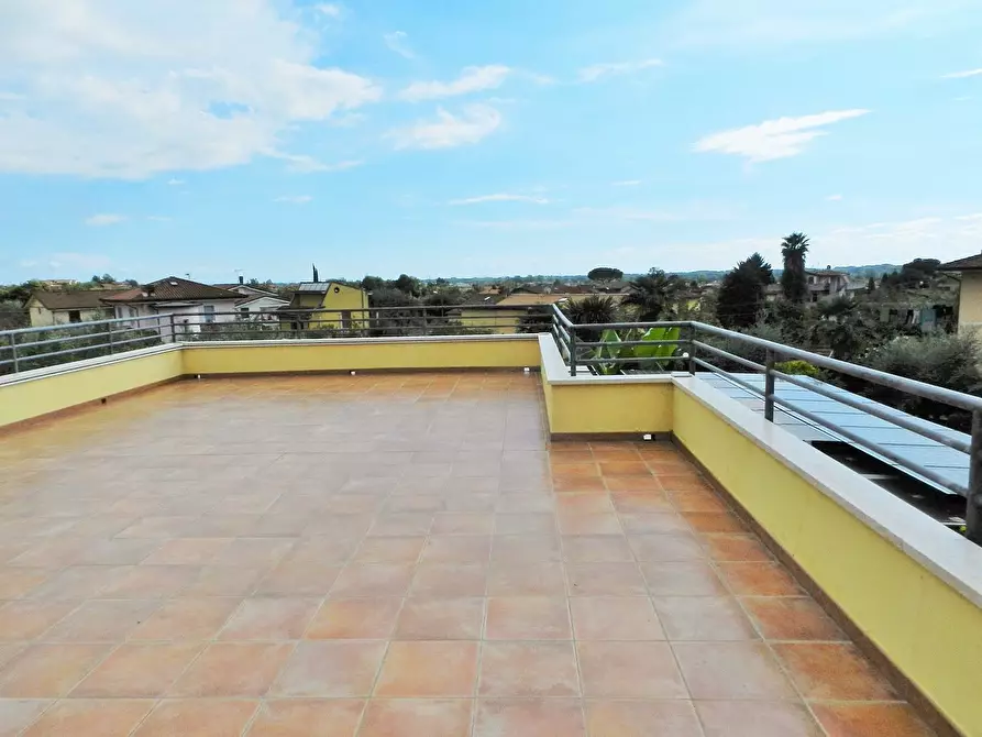 Immagine 102 di Villa in vendita  a Montignoso