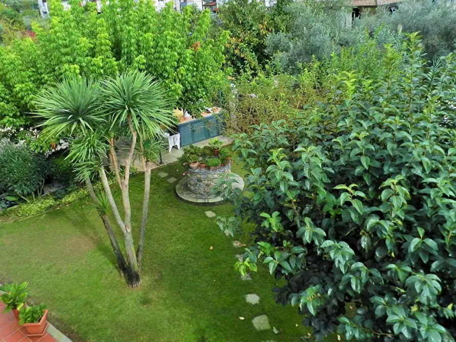 Immagine 106 di Villa in vendita  a Montignoso