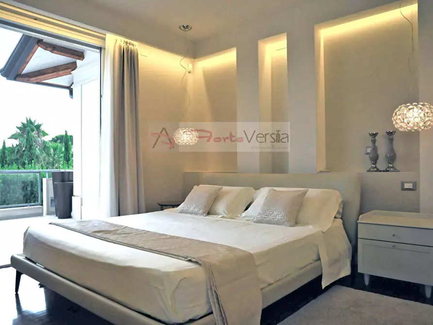 Immagine 18 di Villa in affitto  a Forte Dei Marmi