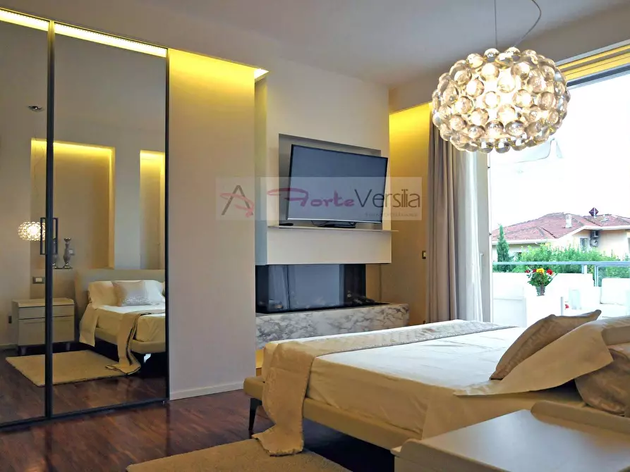 Immagine 25 di Villa in affitto  a Forte Dei Marmi