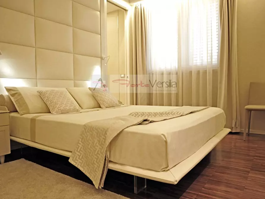 Immagine 21 di Villa in affitto  a Forte Dei Marmi