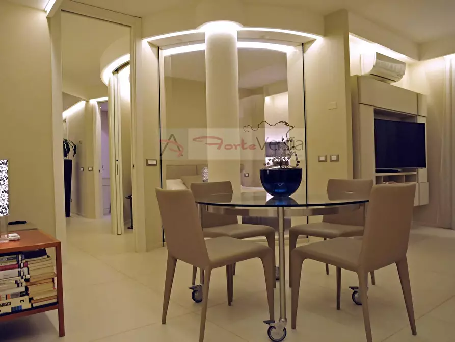 Immagine 29 di Villa in affitto  a Forte Dei Marmi