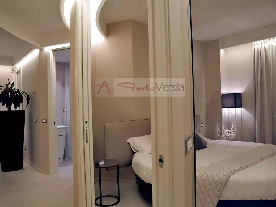 Immagine 34 di Villa in affitto  a Forte Dei Marmi