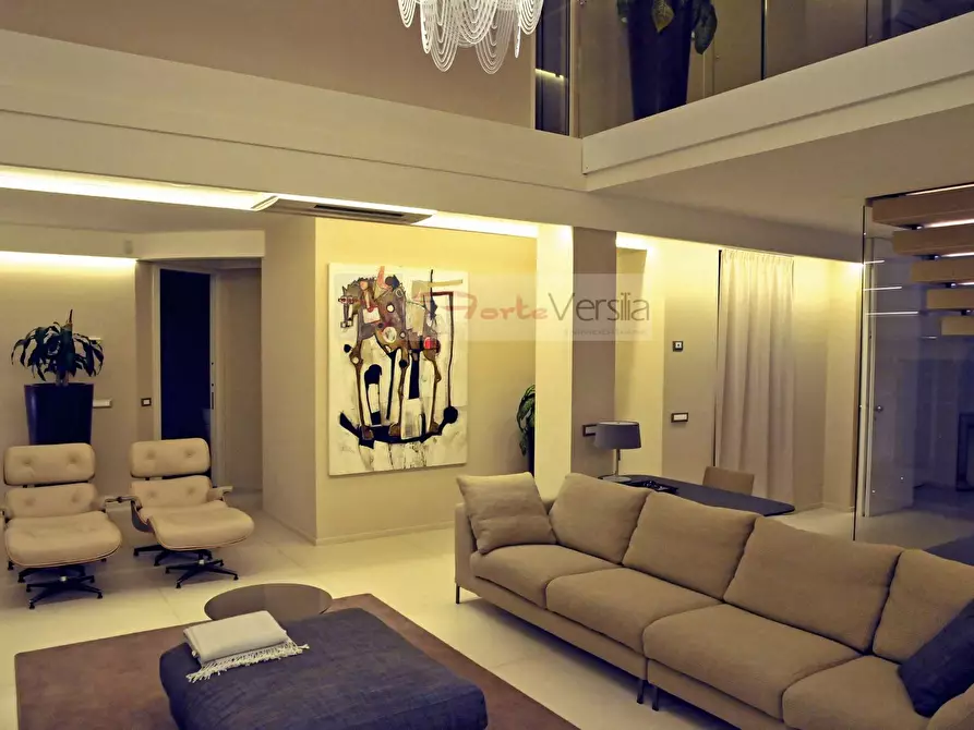 Immagine 12 di Villa in affitto  a Forte Dei Marmi