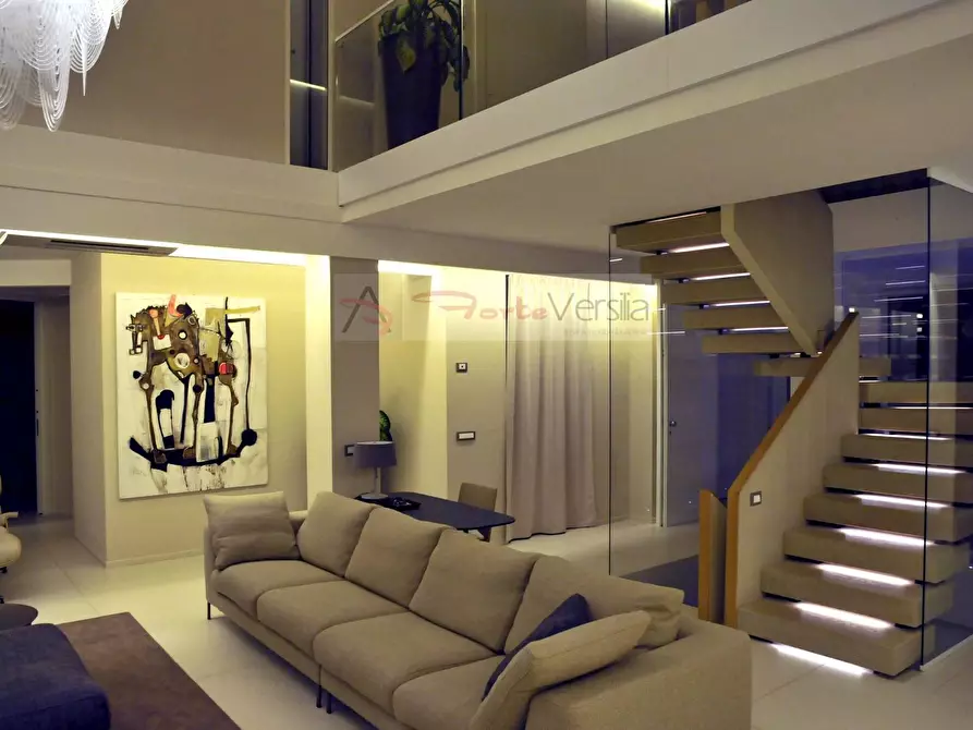 Immagine 13 di Villa in affitto  a Forte Dei Marmi