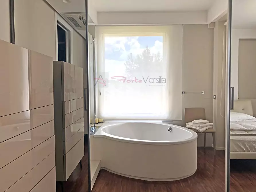 Immagine 39 di Villa in affitto  a Forte Dei Marmi