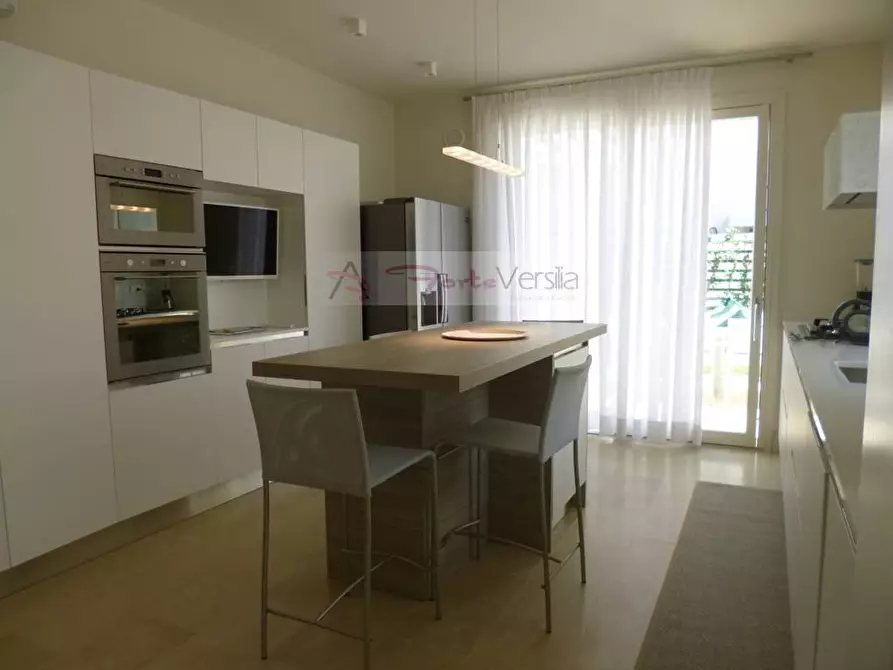 Immagine 5 di Villa in affitto  a Forte Dei Marmi