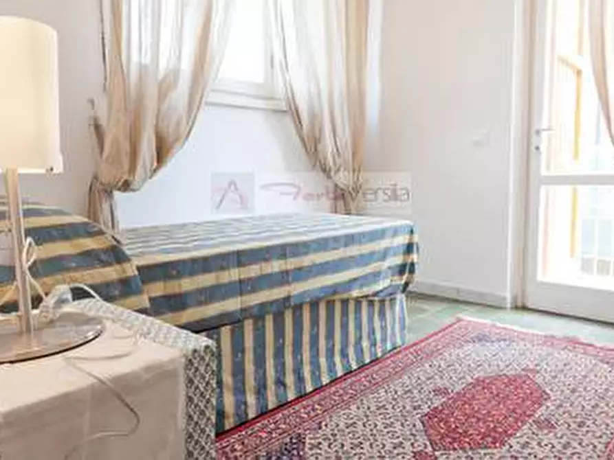 Immagine 11 di Villa in vendita  a Forte Dei Marmi