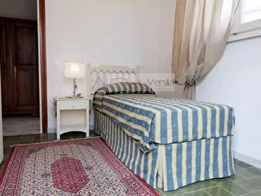 Immagine 12 di Villa in vendita  a Forte Dei Marmi