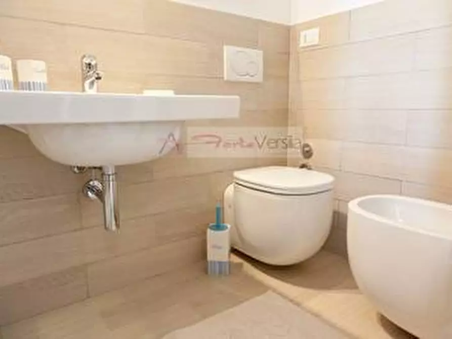 Immagine 20 di Villa in vendita  a Forte Dei Marmi