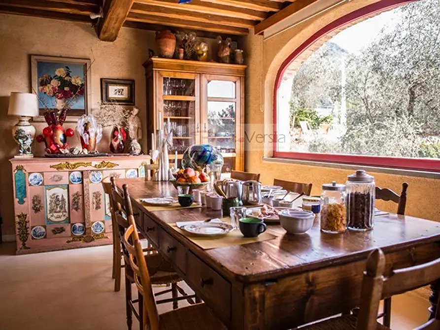 Immagine 11 di Rustico / casale in vendita  a Camaiore