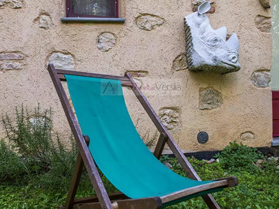 Immagine 16 di Rustico / casale in vendita  a Camaiore