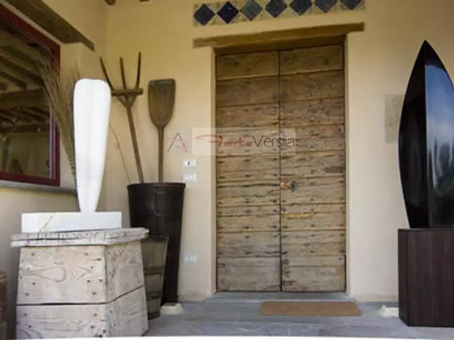 Immagine 38 di Rustico / casale in vendita  a Camaiore