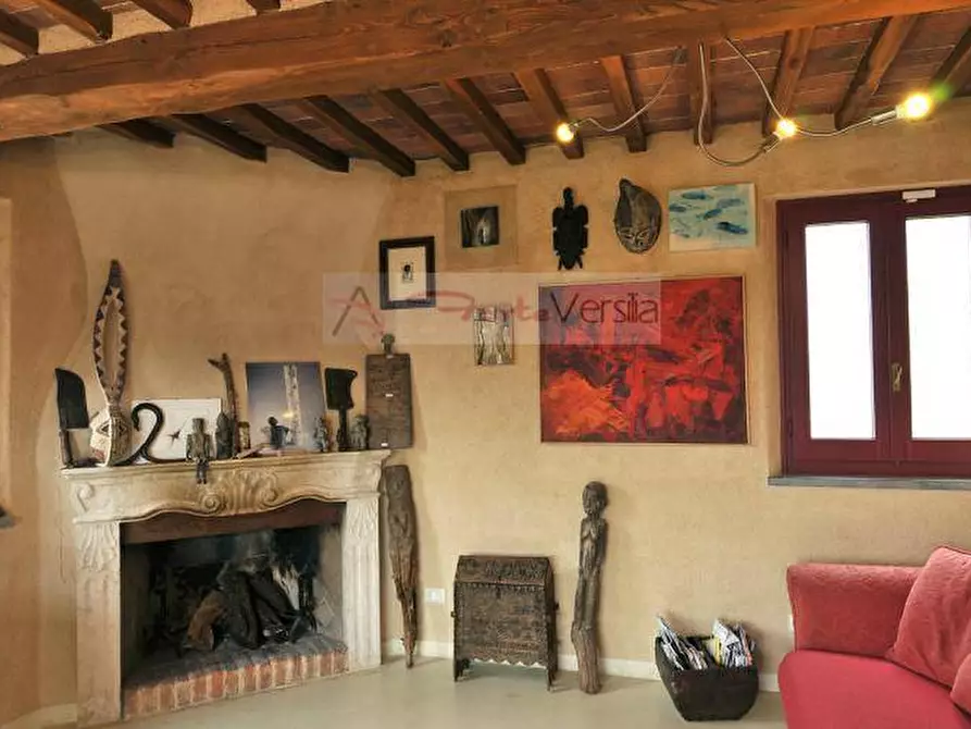 Immagine 50 di Rustico / casale in vendita  a Camaiore