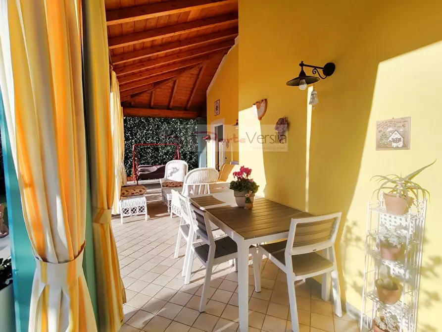 Immagine 5 di Villa in vendita  a Seravezza