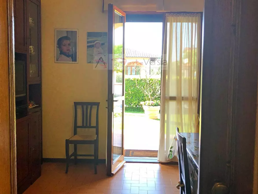 Immagine 7 di Villa in vendita  a Forte Dei Marmi