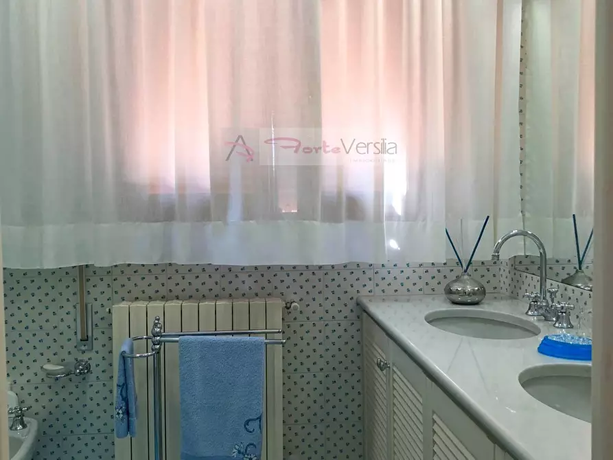 Immagine 62 di Villa in vendita  a Forte Dei Marmi