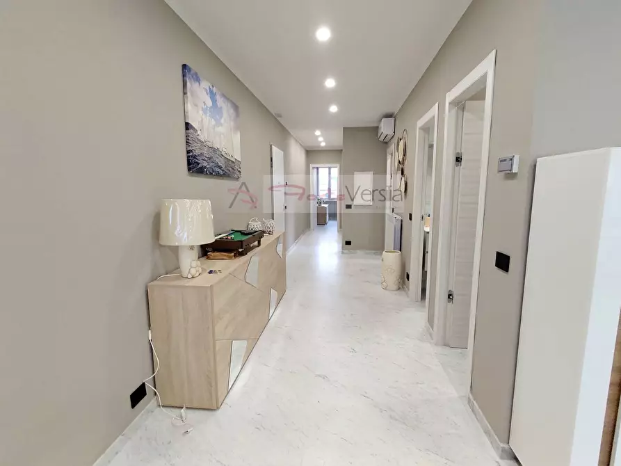 Immagine 9 di Appartamento in vendita  a Pietrasanta