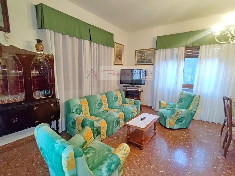 Immagine 8 di Casa indipendente in vendita  a Forte Dei Marmi