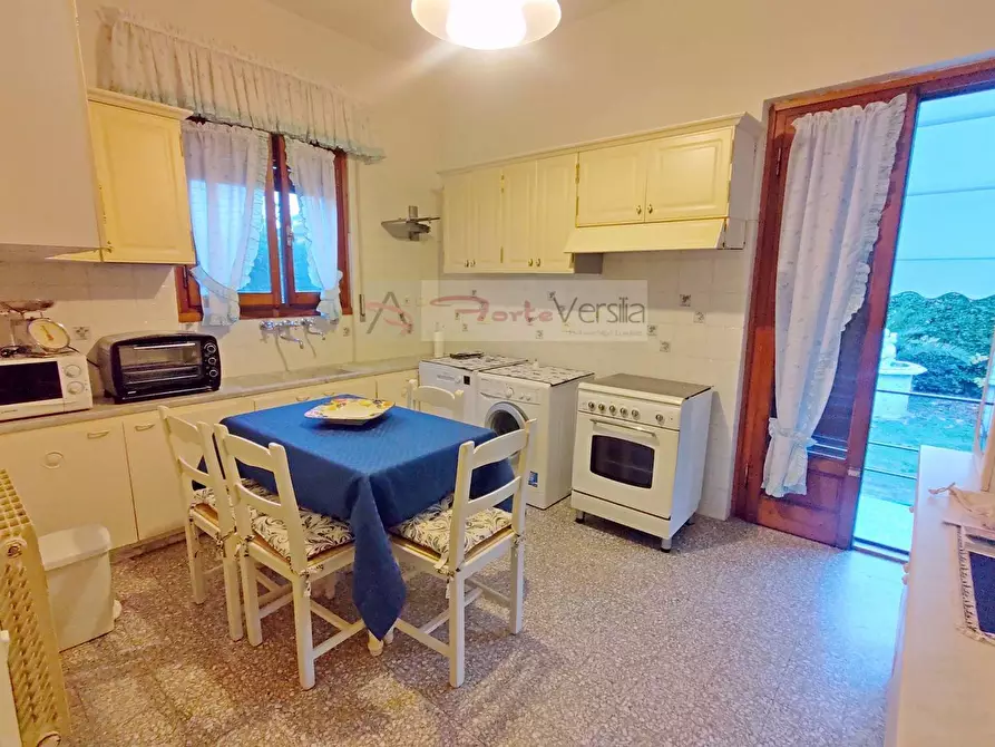 Immagine 1 di Casa indipendente in vendita  a Forte Dei Marmi